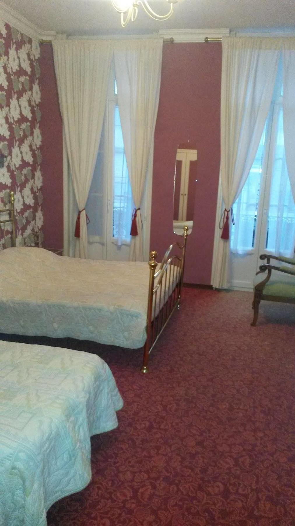 Hotel Emilie Royan Esterno foto